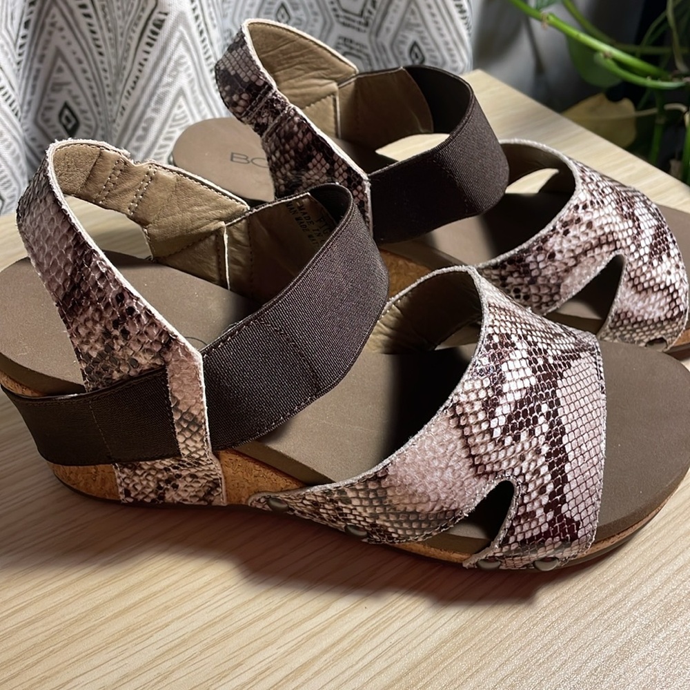 Corkys Brown and Black Strappy Sandals